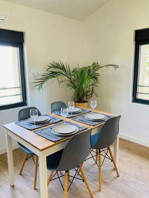 L'Ecrin De Chapoulier Apartment Montoison Екстериор снимка